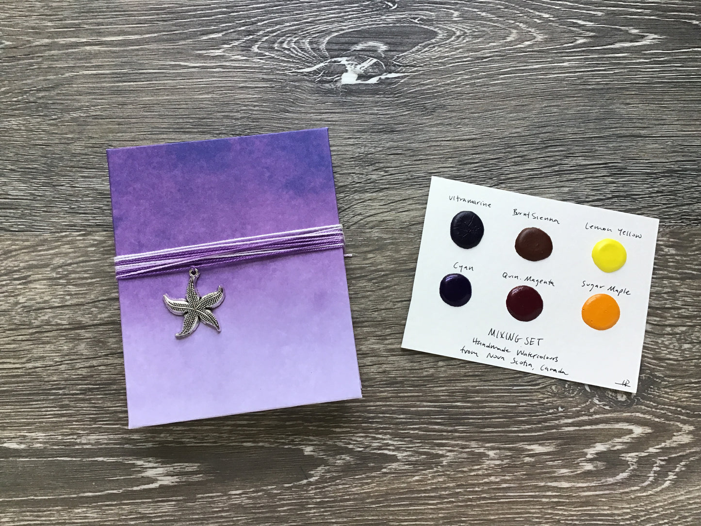 NEW! Gift Set: Sketchbook and Paint